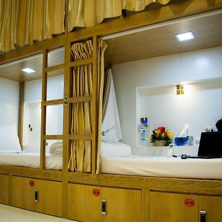 Vintage Hostel Saigon Хошимин Экстерьер фото