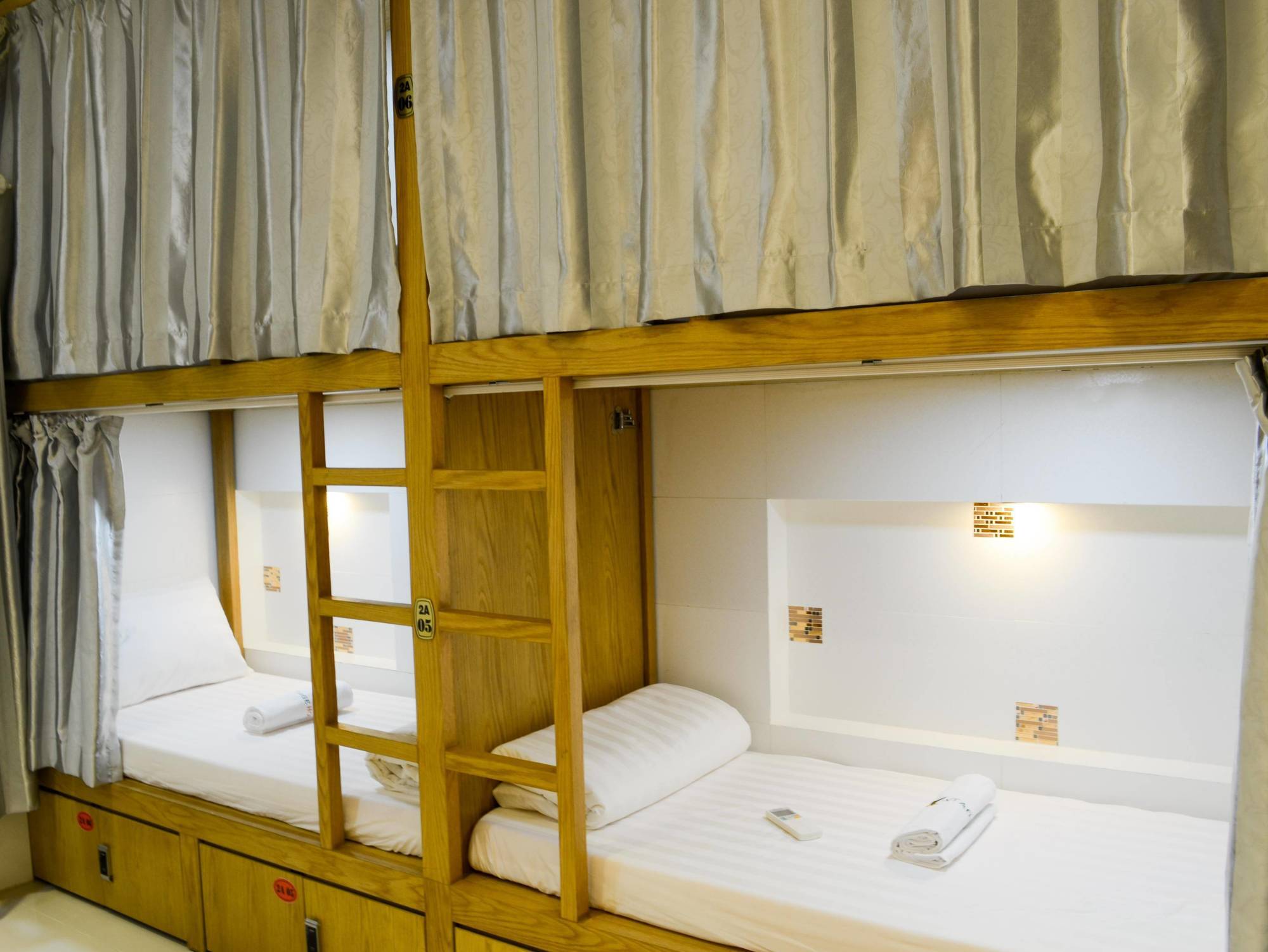 Vintage Hostel Saigon Хошимин Экстерьер фото