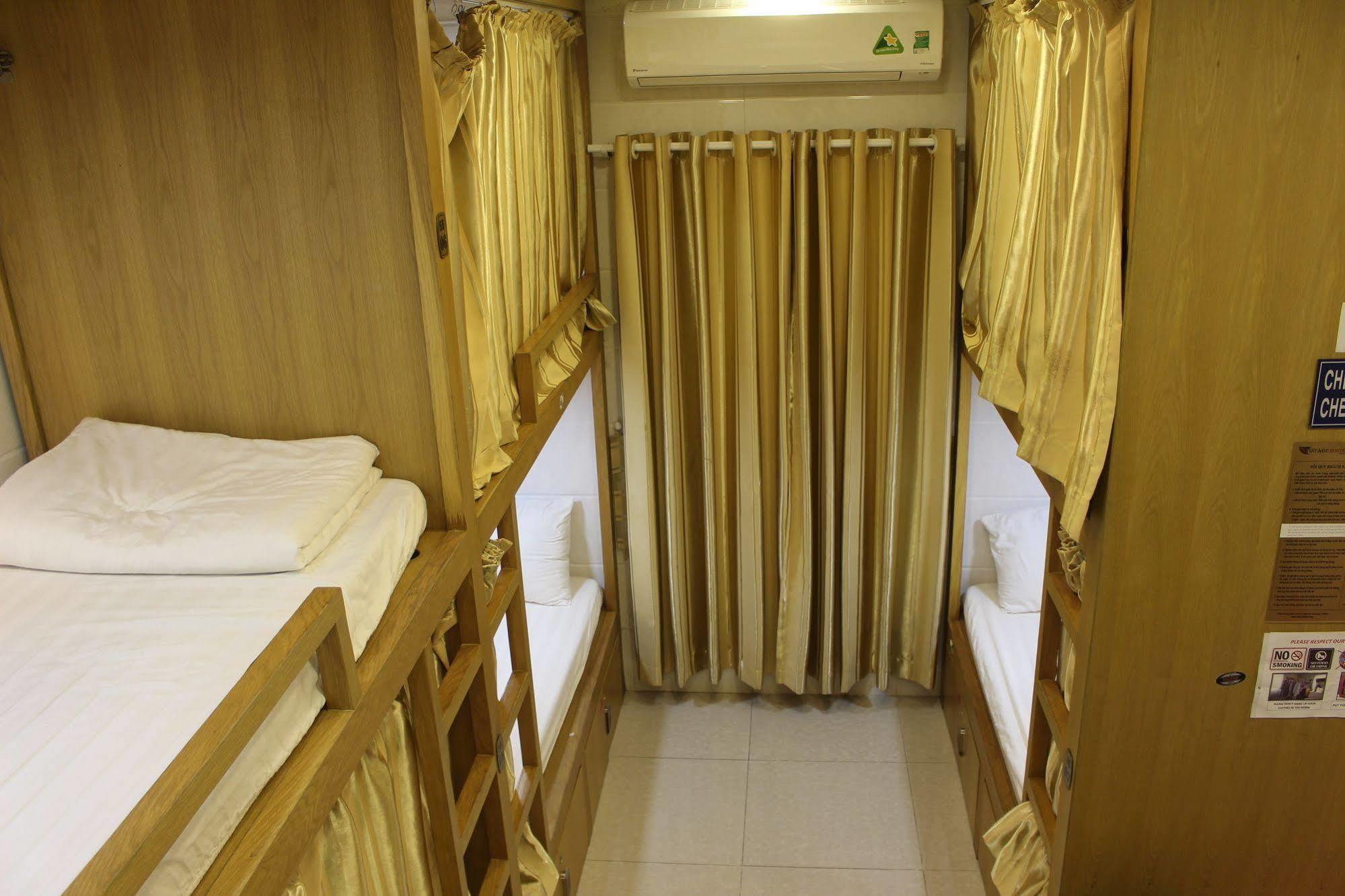 Vintage Hostel Saigon Хошимин Экстерьер фото